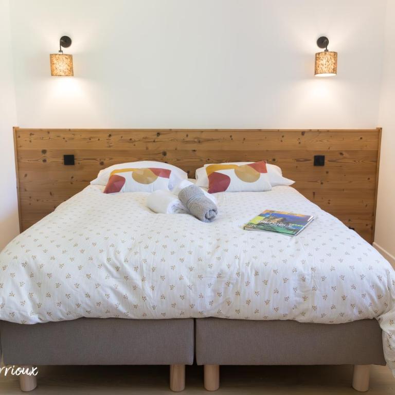 Maison Serrioux - Chambre Double - Vue sur Jardin - 2