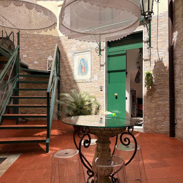 Salerno Old Town Charm Your Gateway to Amalfi Coast - Appartamento con 1 Camera da Letto e Terrazza - 7