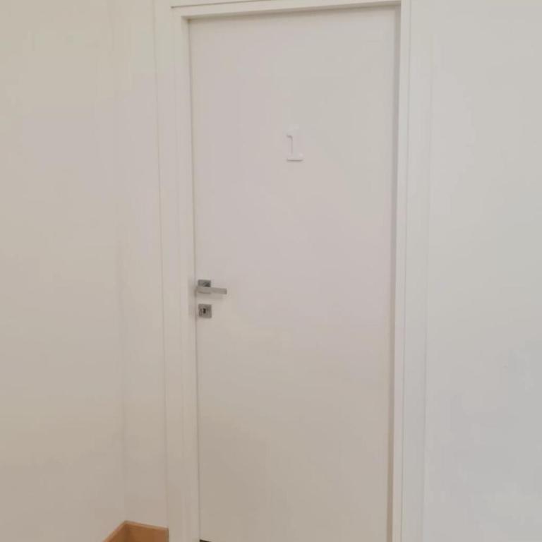 Alexander Apartment - Camera Tripla con Bagno Privato Esterno - 2