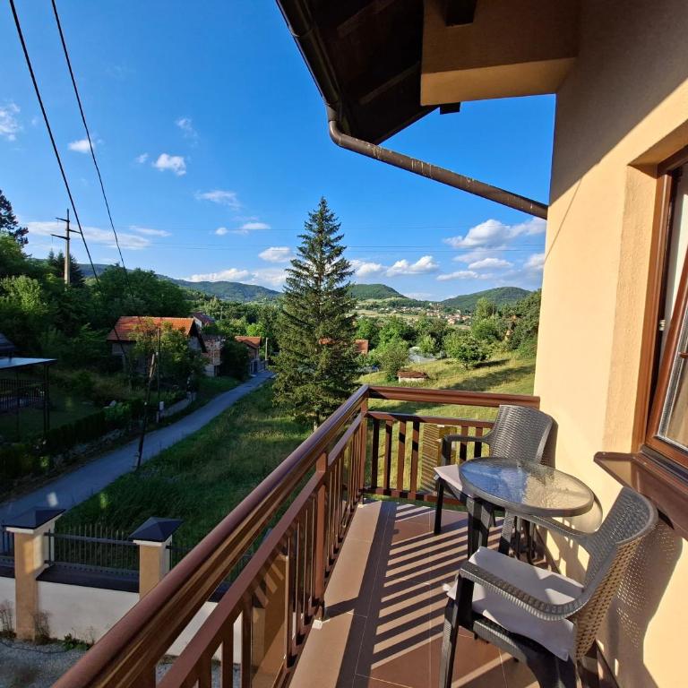 Vila Rakovica Ilidža Sarajevo - Vila sa 3 Spavaće Sobe - 4