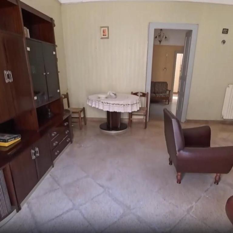 Sea Breeze Apartments - One-Bedroom Apartment - 9
