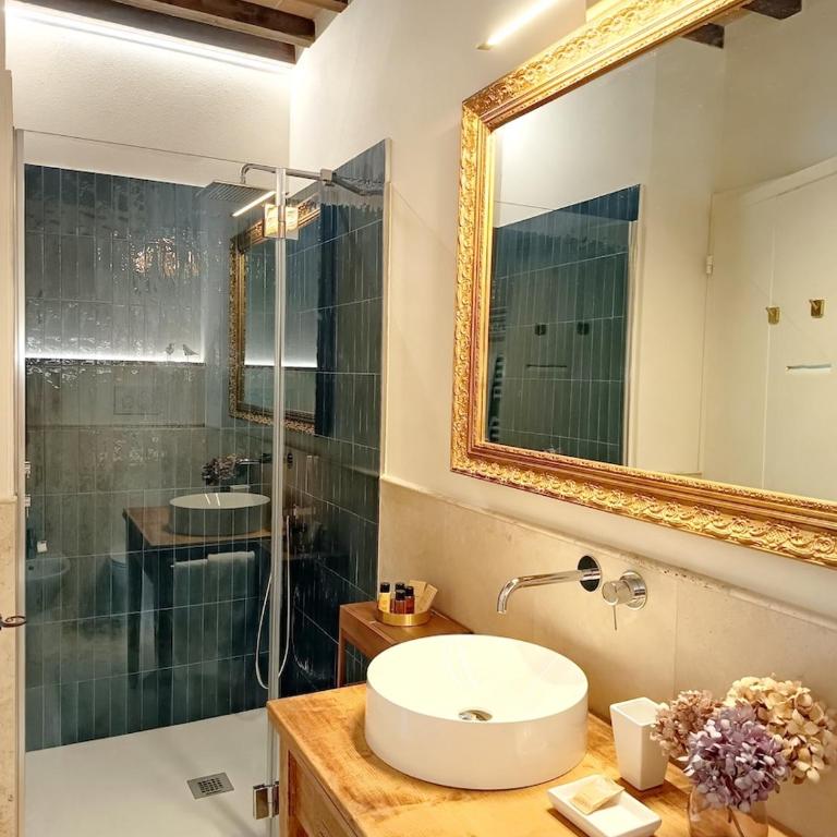 Dimora Dell'Erbe Rooms - Camera Matrimoniale con Bagno Privato - 1