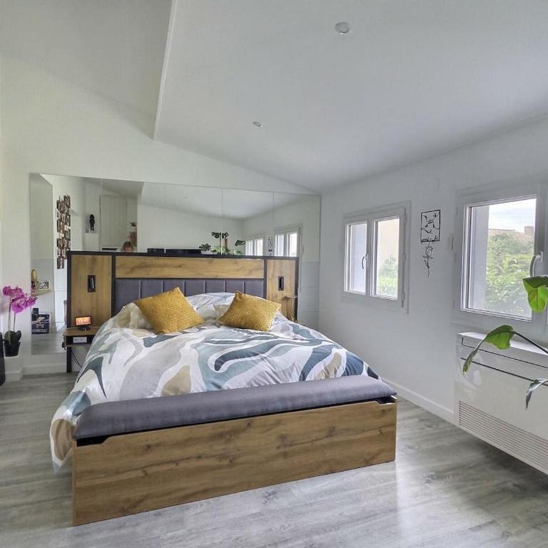 Maison Blanche Valcros - Six-Bedroom House - 21
