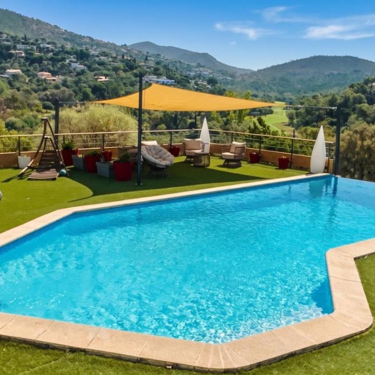 Maison Blanche Valcros - Six-Bedroom House - 8