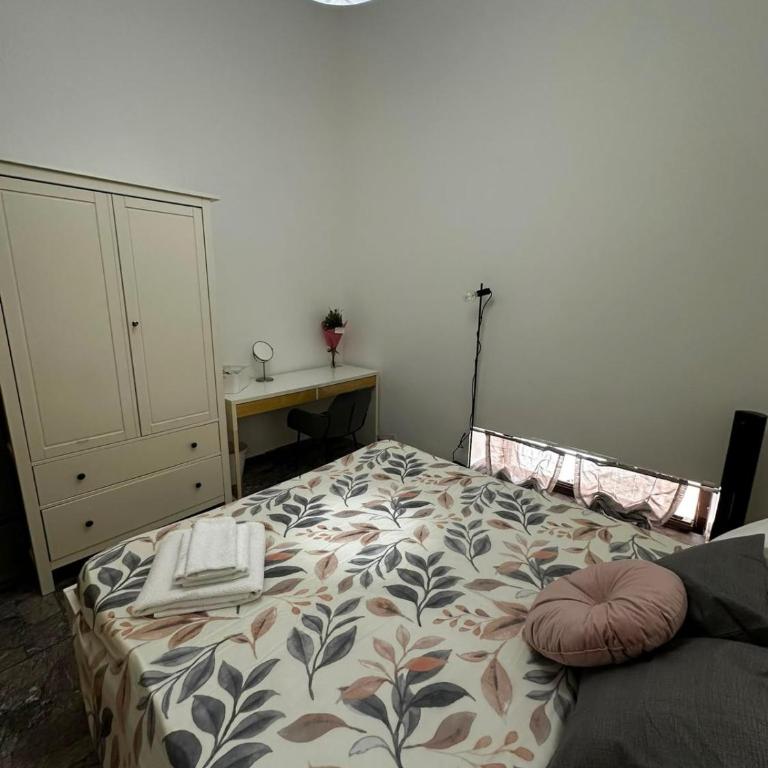 Beneventano Apartment Catania - Large Double Room - 1