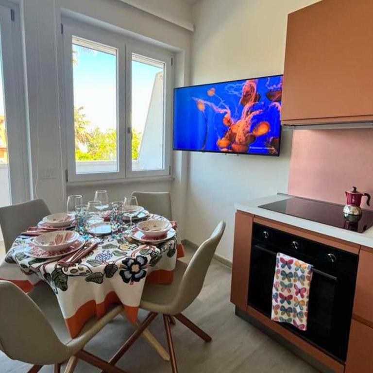 Suite Beach Apartments Cagliari - Two-Bedroom Deluxe Apartment with Balcony - 11