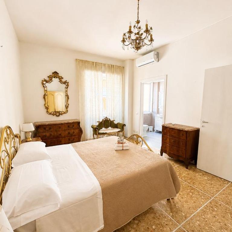 BonaSera Roma Vatican Rooms - Camera Matrimoniale con Bagno Privato - 1