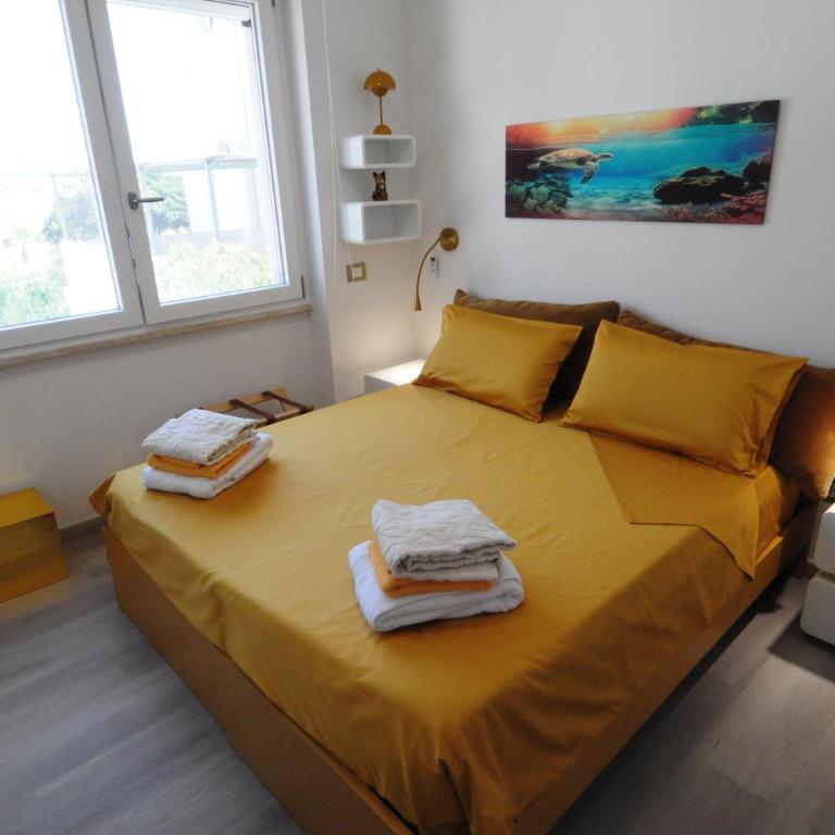 Suite Beach Apartments Cagliari - Deluxe Two-Bedroom Apartment with Garden View - 12