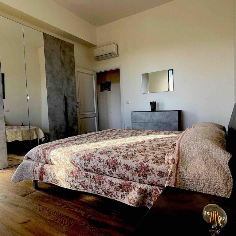 Serenità a due passi dal centro - Appartamento con 3 Camere da Letto - 14