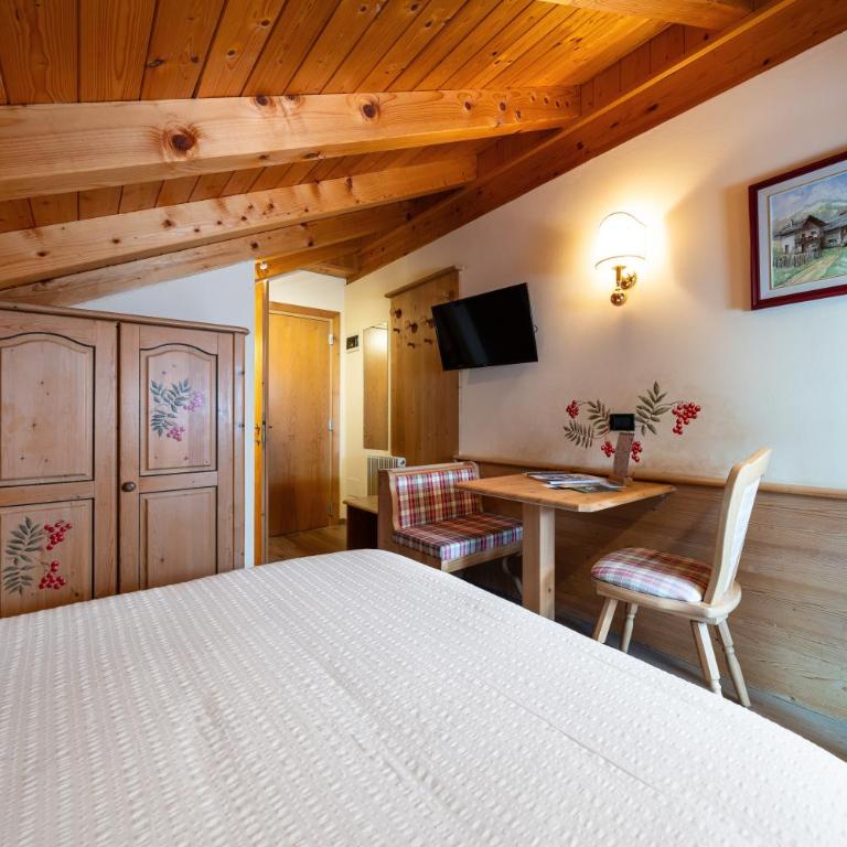 Hotel Garnì La Montanara - Camera Matrimoniale Piccola - 3