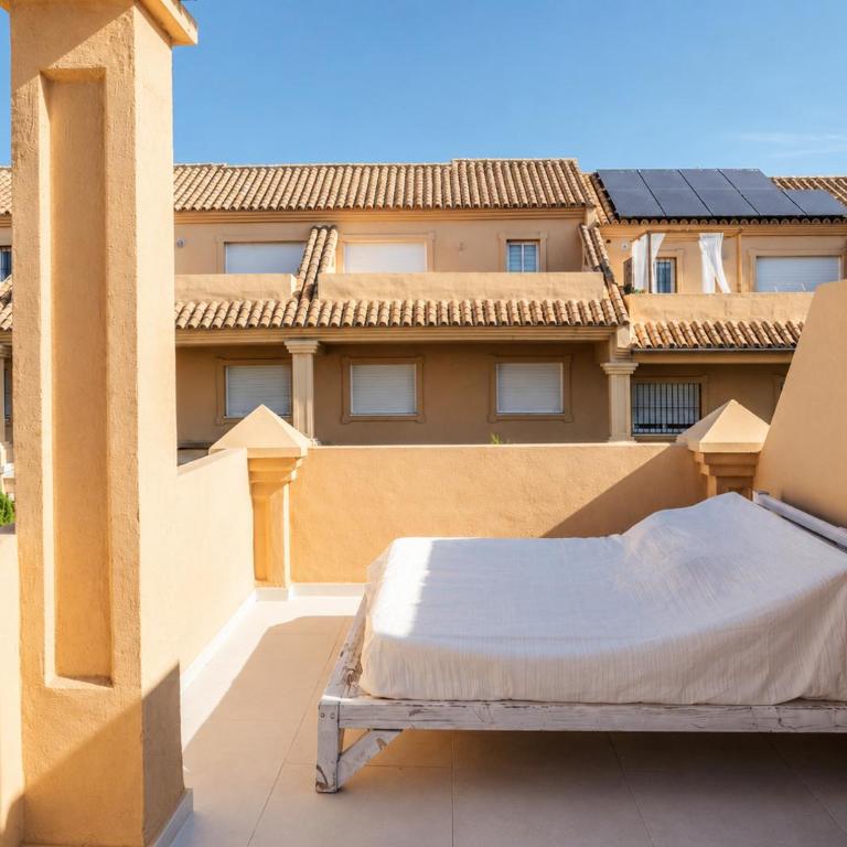 Modern Family townhose with panoramic view - Three-Bedroom House - 20