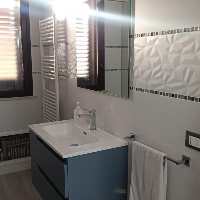 Ilenia's House - Two-Bedroom Apartment with Sea View - 52