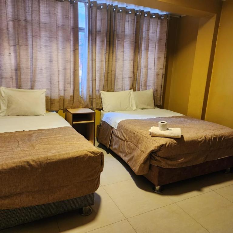 Hotel Palace - Habitación Familiar - 1