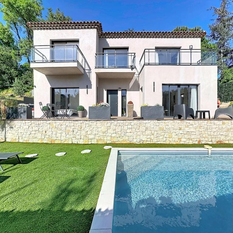 Modern villa with pool in Saint-Paul-de-Vence - Casa con 4 camere da letto - 2