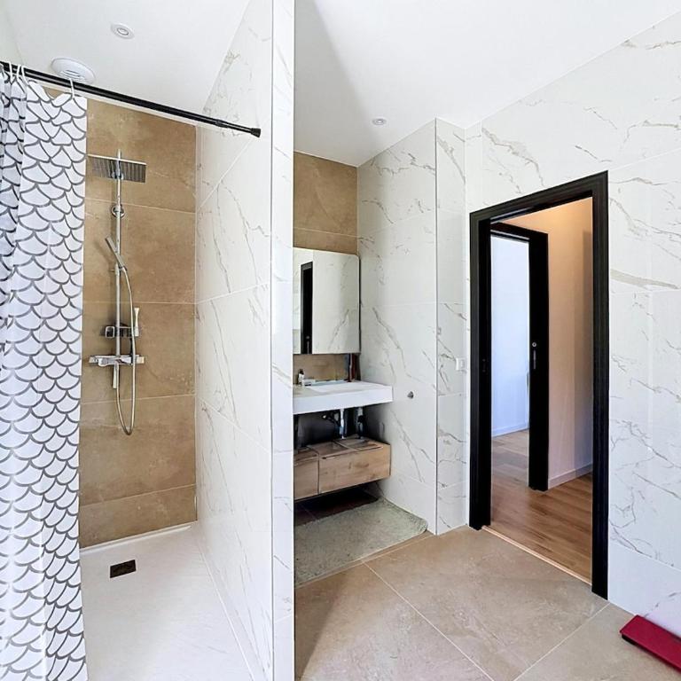 Modern villa with pool in Saint-Paul-de-Vence - Casa con 4 camere da letto - 29