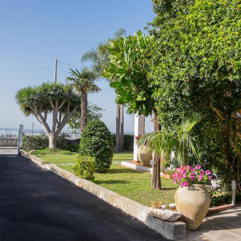 Temenos Villa by Ortigiaapartments - Villa - 4