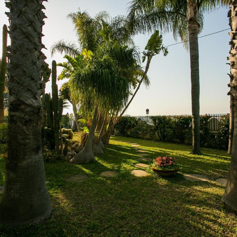 Temenos Villa by Ortigiaapartments - Villa - 10
