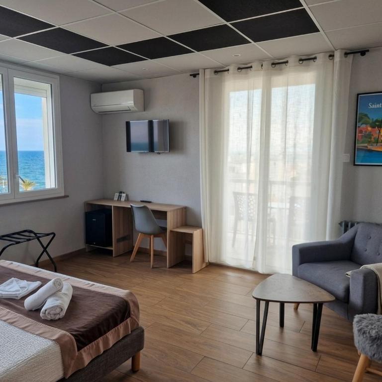 Logis Mar I Sol - Hôtel Restaurant en bord de Mer - Superior Double Room with Balcony and See View - 1