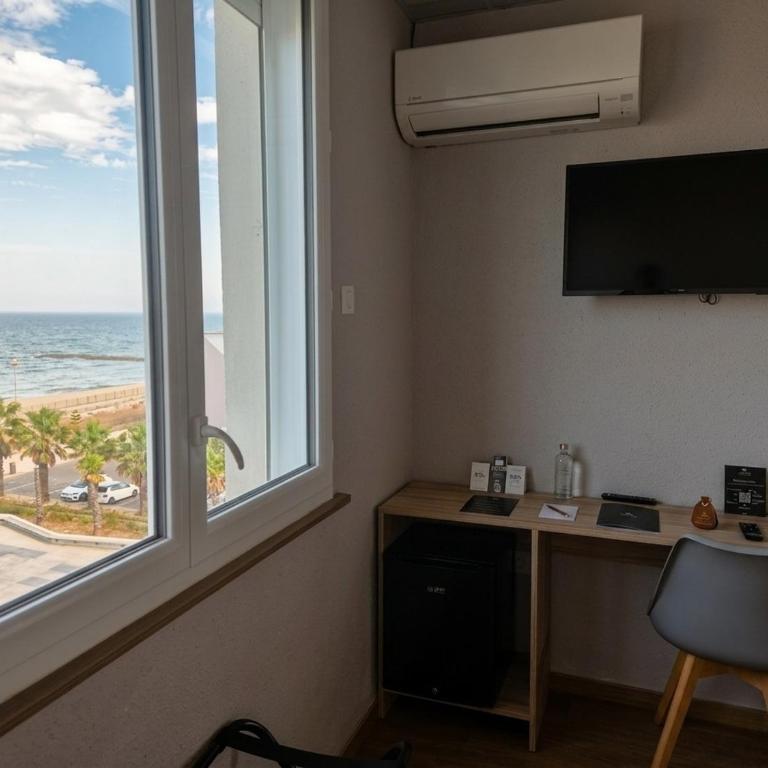 Logis Mar I Sol - Hôtel Restaurant en bord de Mer - Superior Double Room with Balcony and See View - 2