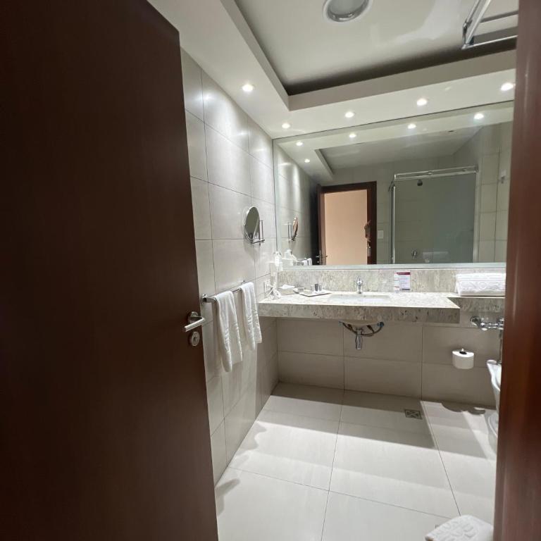 Hotel Camino Real - Superior Double Room with Two Double Beds - 4