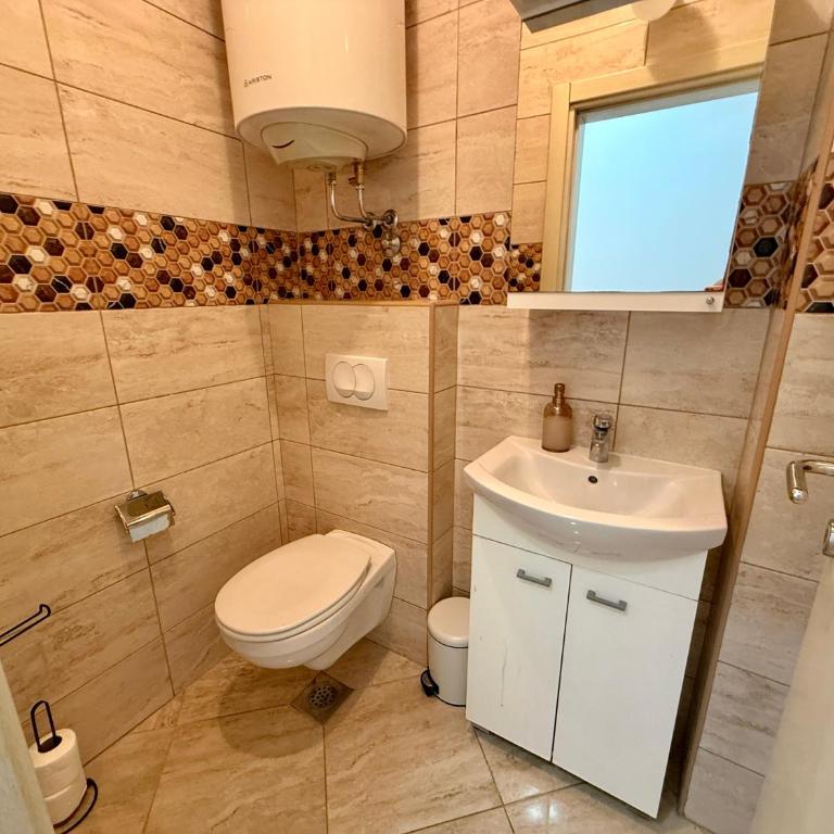 Lagoon Viva Apartment - Two-Bedroom Apartment with Garden View - 24