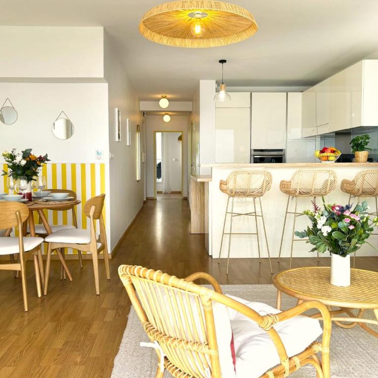 Le French Riviera - Vue Mer - Terrasse - Parking - Apartment - 3