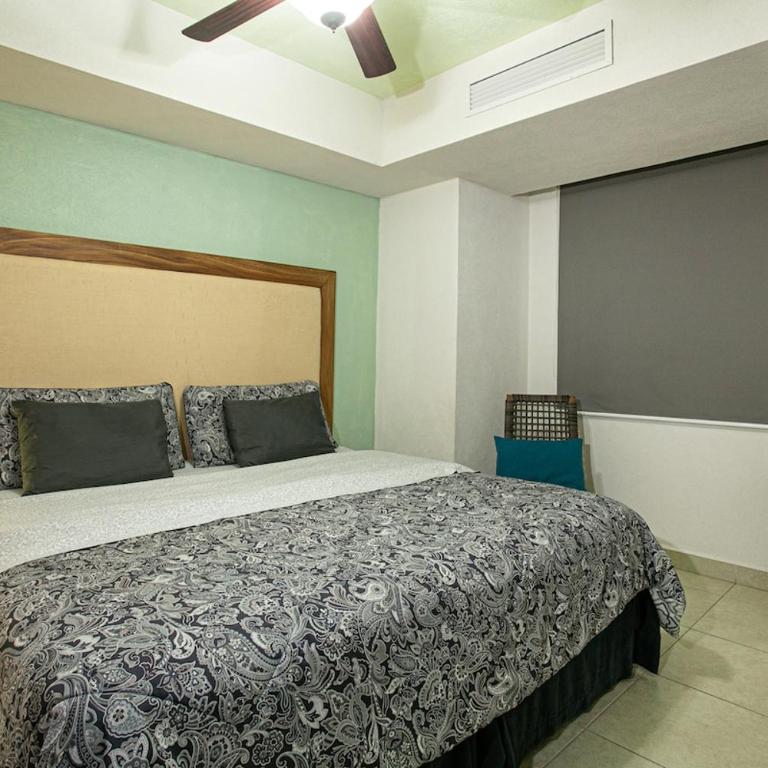 Grand Venetian Beachfront Condo with Cool Views King Bed - Apartamento de 2 dormitorios - 28