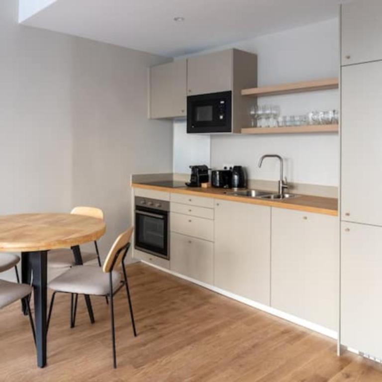 Beautiful Minimalist 1BD Apartment near Montmartre - Appartement - 2