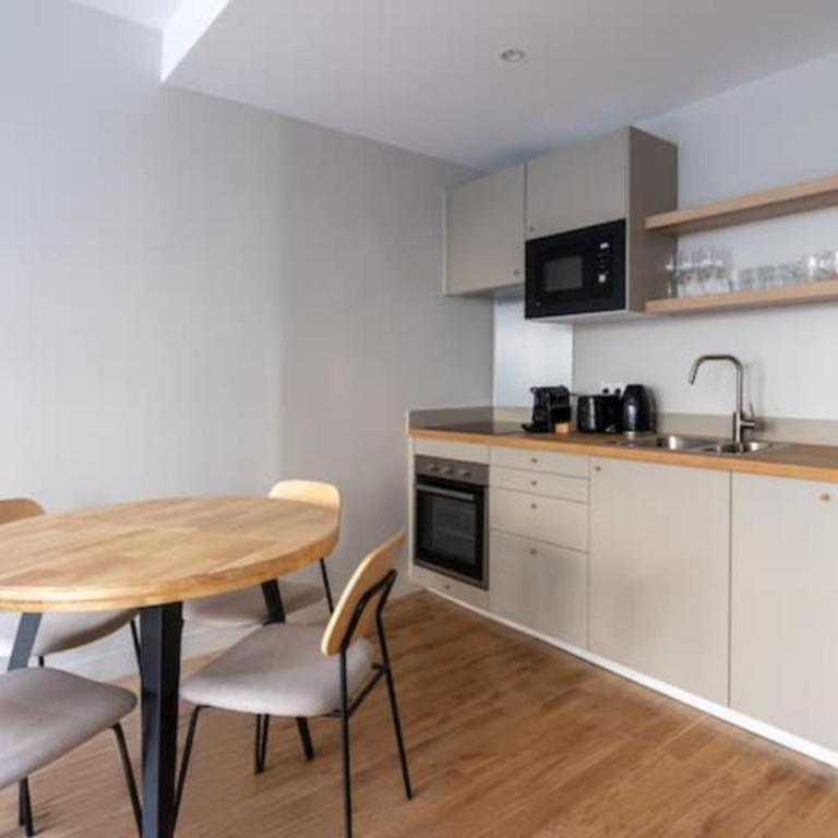 Beautiful Minimalist 1BD Apartment near Montmartre - Appartement - 9