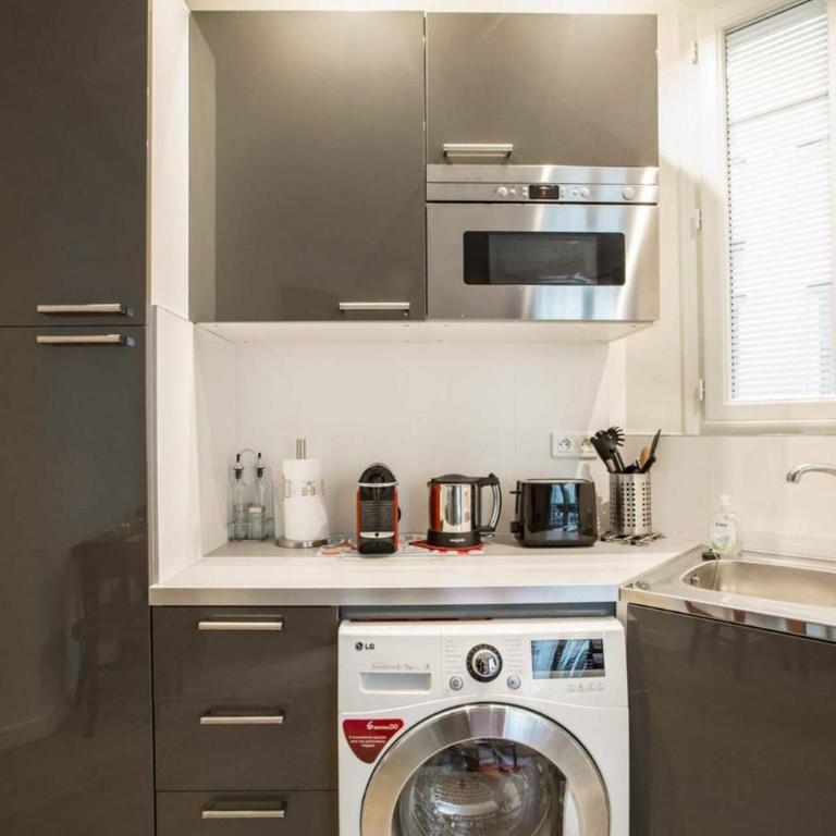Modern arty flat close to Saint-Germain des Près - Appartement Moderne - 15