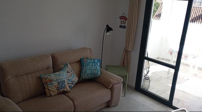 Pool-View Apartment with Terrace & Lift in Pueblo del Parque - One-Bedroom Apartment - 29