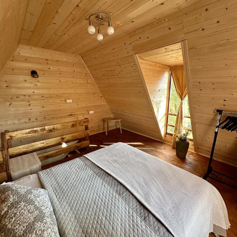 Peaceful Mountain Cabin Escape - One-Bedroom Chalet - 12
