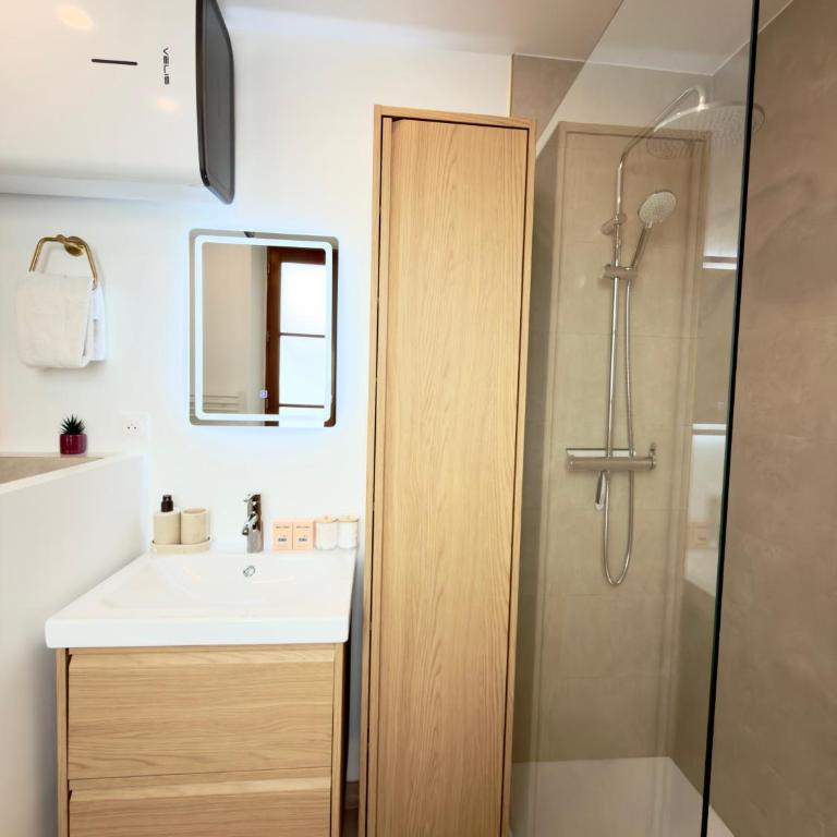 Luxury Stay I Designer Duplex near Bastille - Apartamento Dúplex - 27