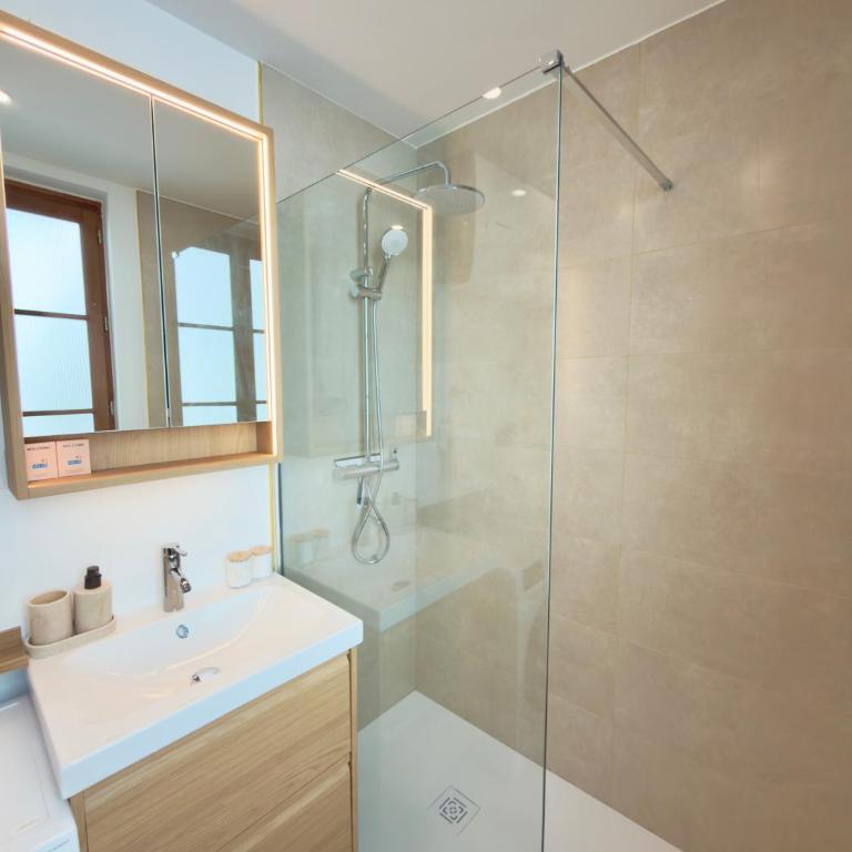 Luxury Stay I Designer Duplex near Bastille - Apartamento Dúplex - 26