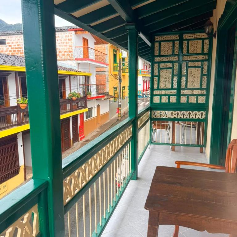 Hotel Barajas - Apartamento de 3 dormitorios con vistas al parque - 5