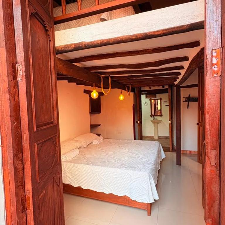 Casa Mami Luisa Huéspedes y Café - Habitación Cuádruple Confort - 1
