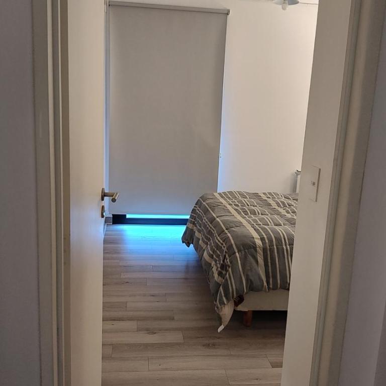 Departamento Familiar con Balcón y Estacionamiento Gratuito - One-Bedroom Apartment - 35