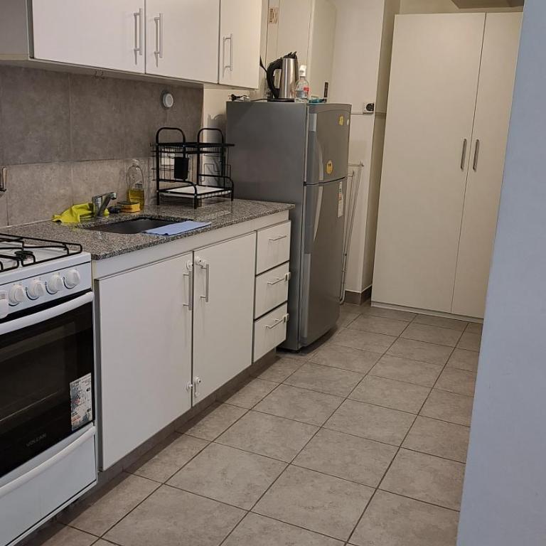 Departamento Familiar con Balcón y Estacionamiento Gratuito - One-Bedroom Apartment - 36