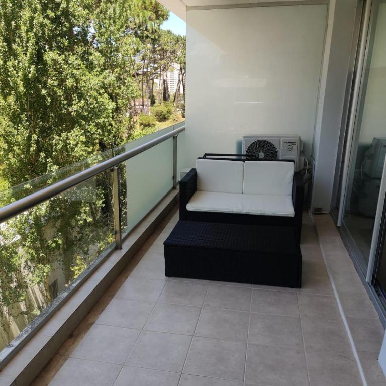 Apartamento Av Roosevelt, parada 4, playa brava - Apartamento de 2 dormitorios - 6