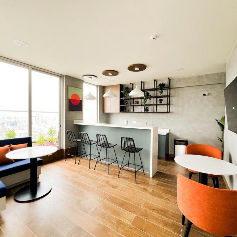 San Miguel Pro Close to Arena 1 Costa 21 and the Sea - Apartamento tipo loft de 1 dormitorio con 1 cama grande - 4