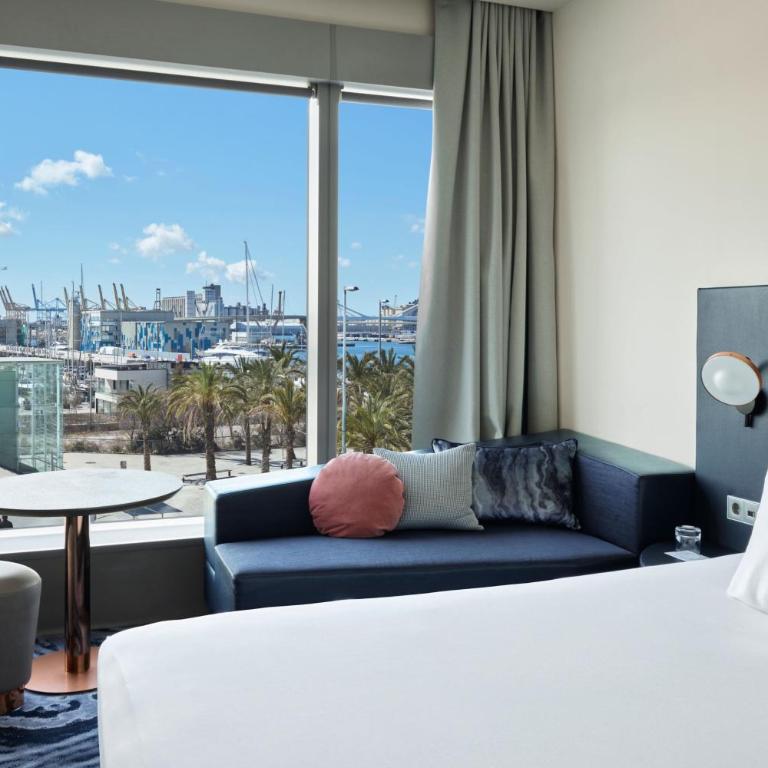 W Barcelona - Pemier Twin Guest Room with Two Single Beds and Marina View - 3