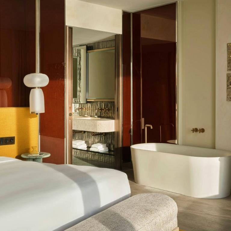 W Barcelona - One-Bedroom Corner King Suite with Seafront View - 6