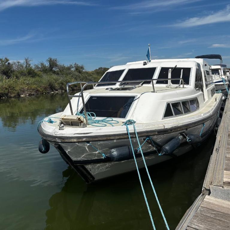 Bateau-maison spacieux au port - 8 pers. - API-1-46-38 - Maison de Vacances - 6