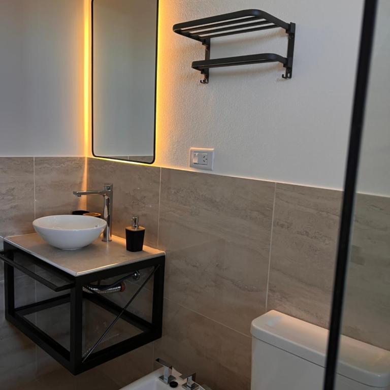 Monteolivos Home & Suites - Habitación Doble con vistas al parque - 5