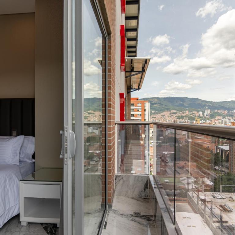 Hotel Colores Estadio - Two-Bedroom Deluxe Apartment - 11