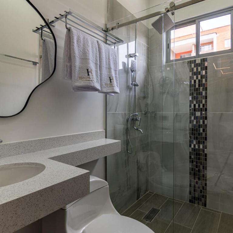 Hotel Colores Estadio - Two-Bedroom Deluxe Apartment - 14