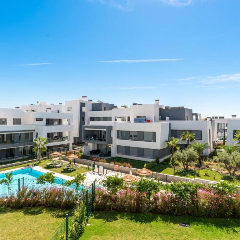 Moderno Oasis con Jardín y Piscinas en Vanian - Appartamento - 28