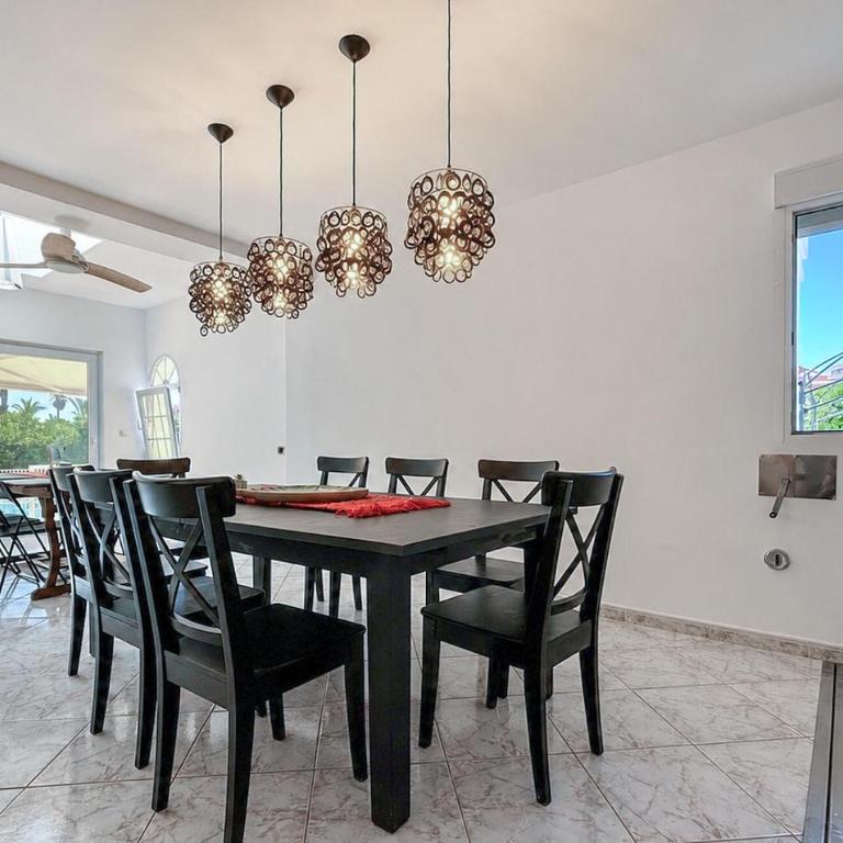 Cozy Home In Cartagena With Private Swimming Pool, Can Be Inside Or Outside - Casa de 6 dormitorios - 2
