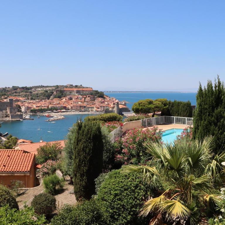 Vue de carte postale et piscine ! - Apartamento Superior con vistas a la ciudad - 2