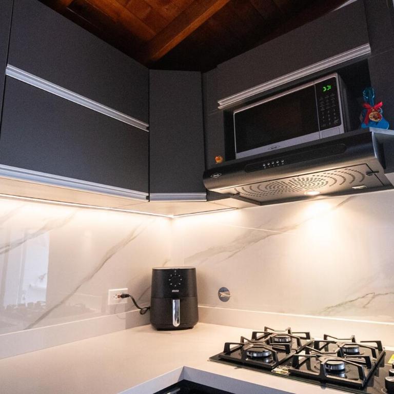 Hermoso Brand New Apartment 7 minutes from Poblado - Two-Bedroom Apartment - 4